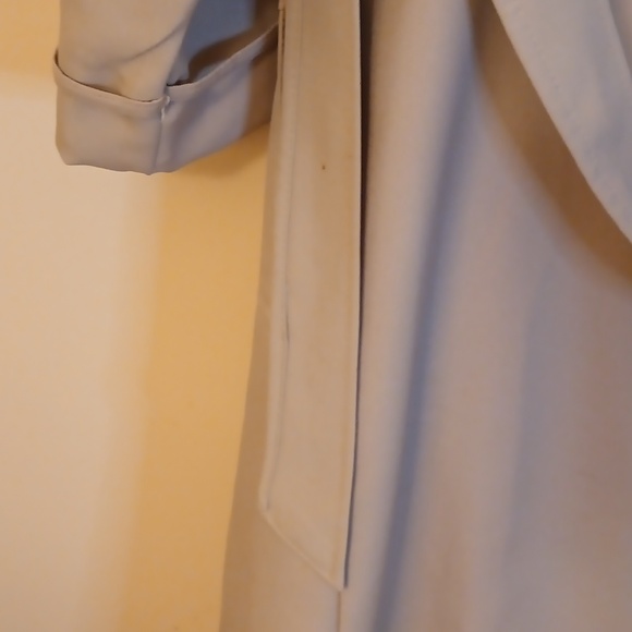 Vintage ILGWU Trench Coat - Picture 12 of 14